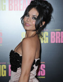 Vanessa-Hudgens-at-Spring-Breakers-premiere-in-Paris-8