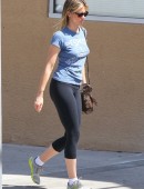 Amy-Smart-in-Spandex-out-and-about-in-Studio-City-4