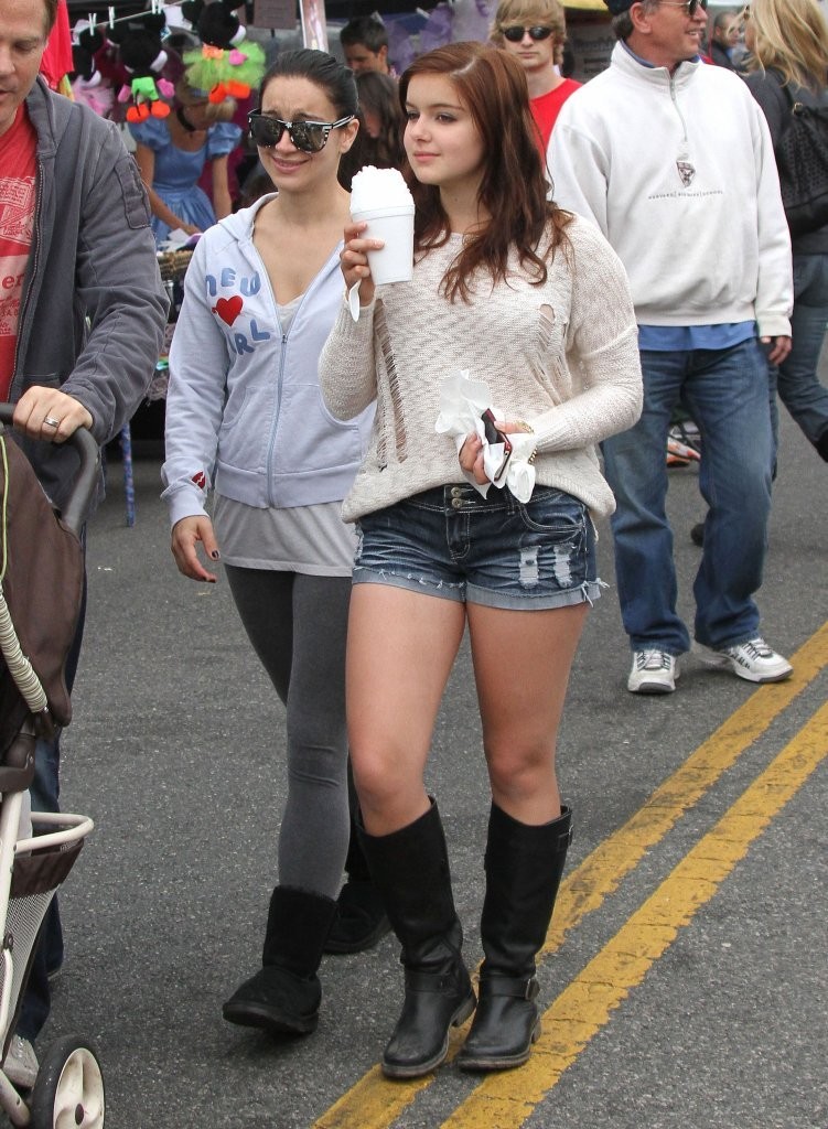 Ariel Winter 68