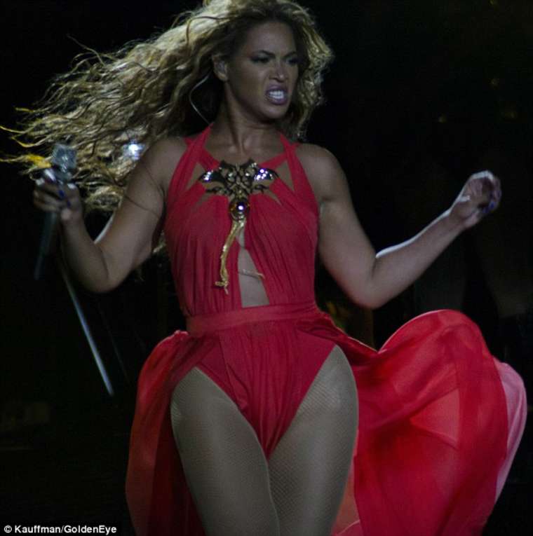Beyonce-Knowles-172