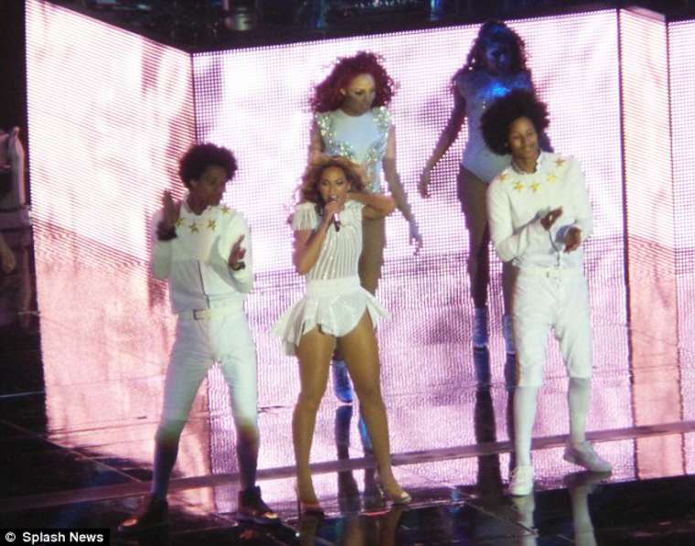 Beyonce-Knowles-186