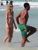 Doutzen-Kroes-Bikini-31