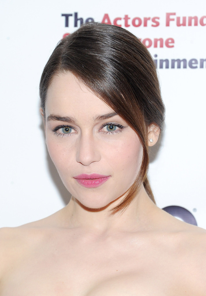 Emilia+Clarke+2013+Actors+Fund+Annual+Gala+Honoring+Robert 2