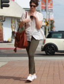 Gemma-Arterton-out-in-Hollywood-3