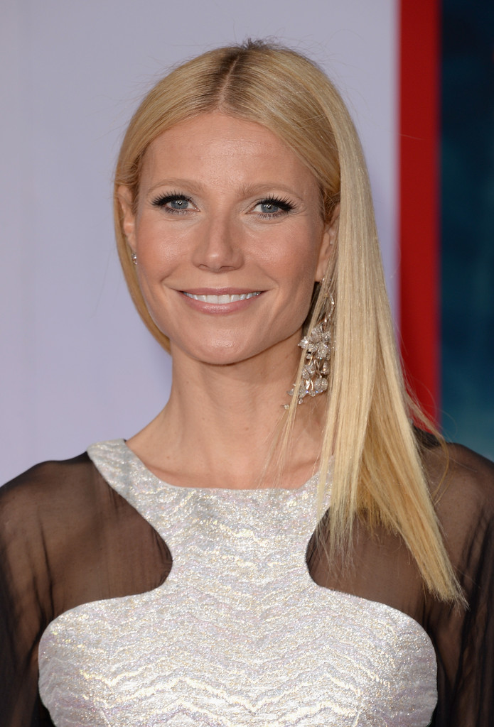 Gwyneth_Paltrow_Premiere_Walt_Disney_Pictures_Iron_Man_3-2