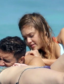 Jessica-Alba-in-Bikini-1