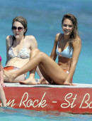 Jessica-Alba-in-Bikini-17