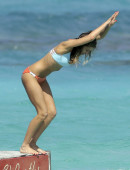 Jessica-Alba-in-Bikini-31