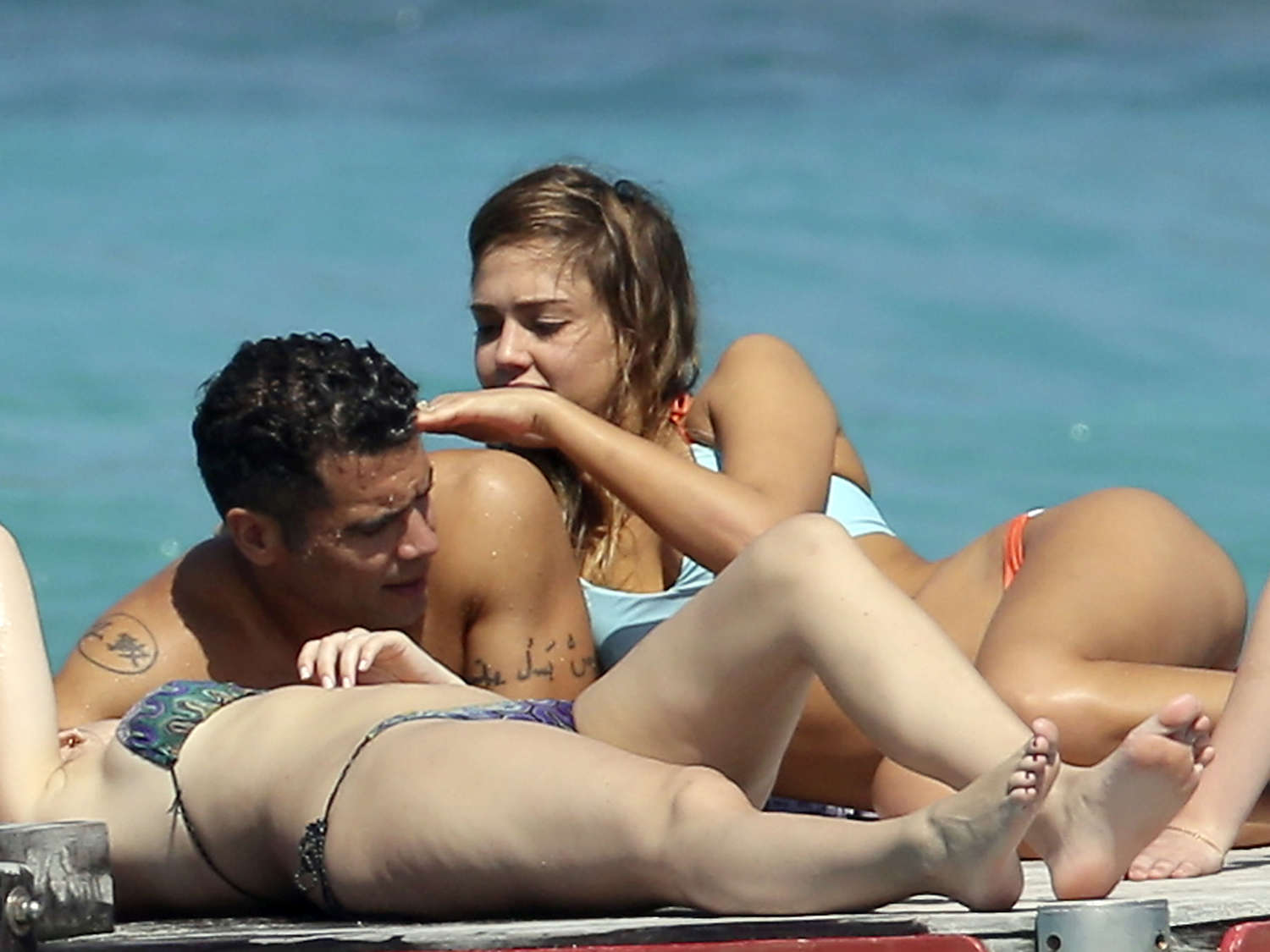 Jessica-Alba-in-Bikini-36