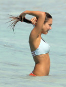 Jessica-Alba-in-Bikini-4