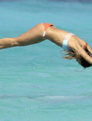 Jessica-Alba-in-Bikini-57