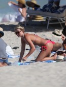 Julianne Hough and Nina Dobrev 4922
