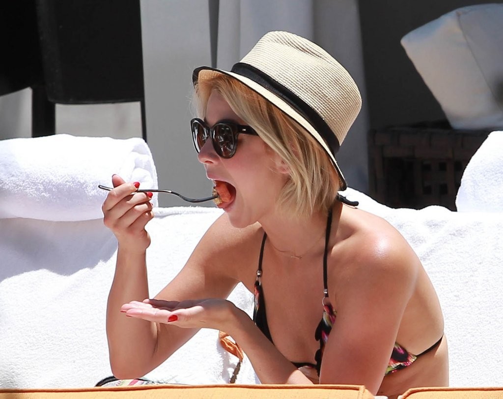 Julianne Hough in Bikini by the Pool in Miami 18