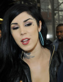 Kat Von D 72