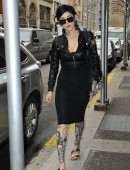 Kat Von D 82