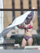 Kelly-Osbourne-Bikini-Candids-20