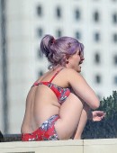 Kelly-Osbourne-Bikini-Candids-5