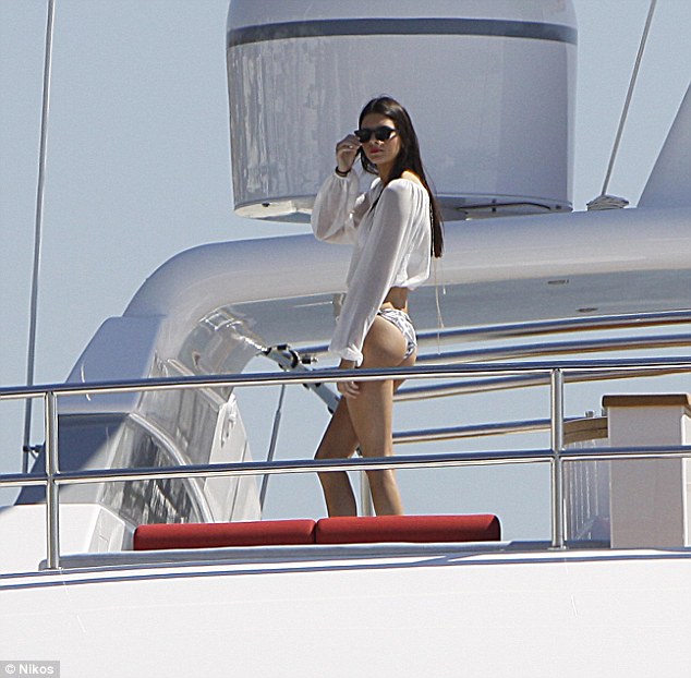 Kendall Jenner in Bikini 12