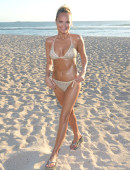 Kristin Chenoweth 13