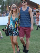 Paris-Hilton-and-Nicky-Hilton-2