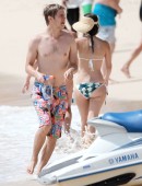 Rachel-Bilson-bikini-in-Barbados-2013-6