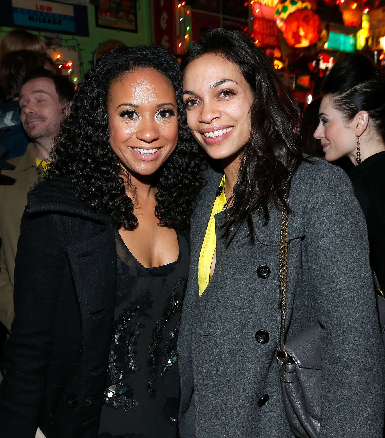 Rosario-Dawson-192