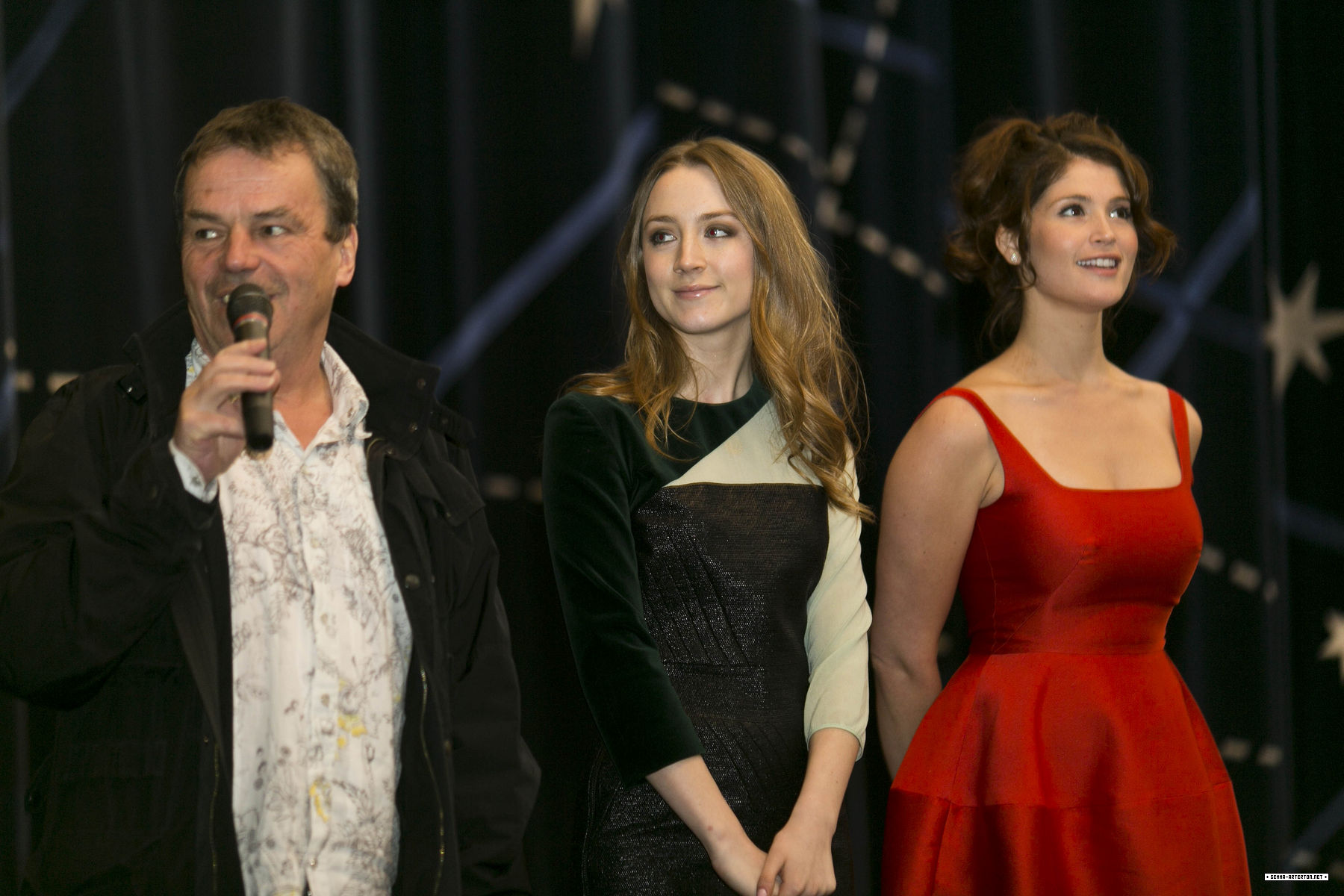 Saoirse Ronan + Gemma Arterton 7