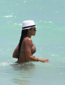VIDA GUERRA in Bikini