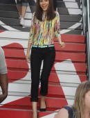 Victoria Justice and Maria Menounos on the set of Extra in LA-15