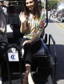 Victoria Justice and Maria Menounos on the set of Extra in LA-18