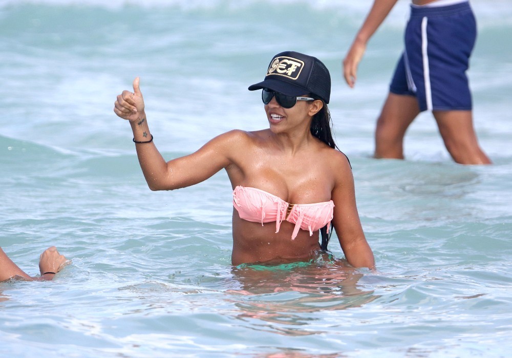 Vida-Guerra-Bikini-82