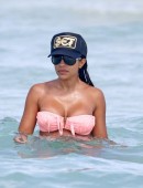 Vida-Guerra-Bikini-84