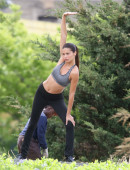 Adriana-Lima-Lots-of-Abs-and-Spandex-4
