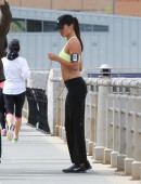 Adriana-Lima-Lots-of-Abs-and-Spandex-8