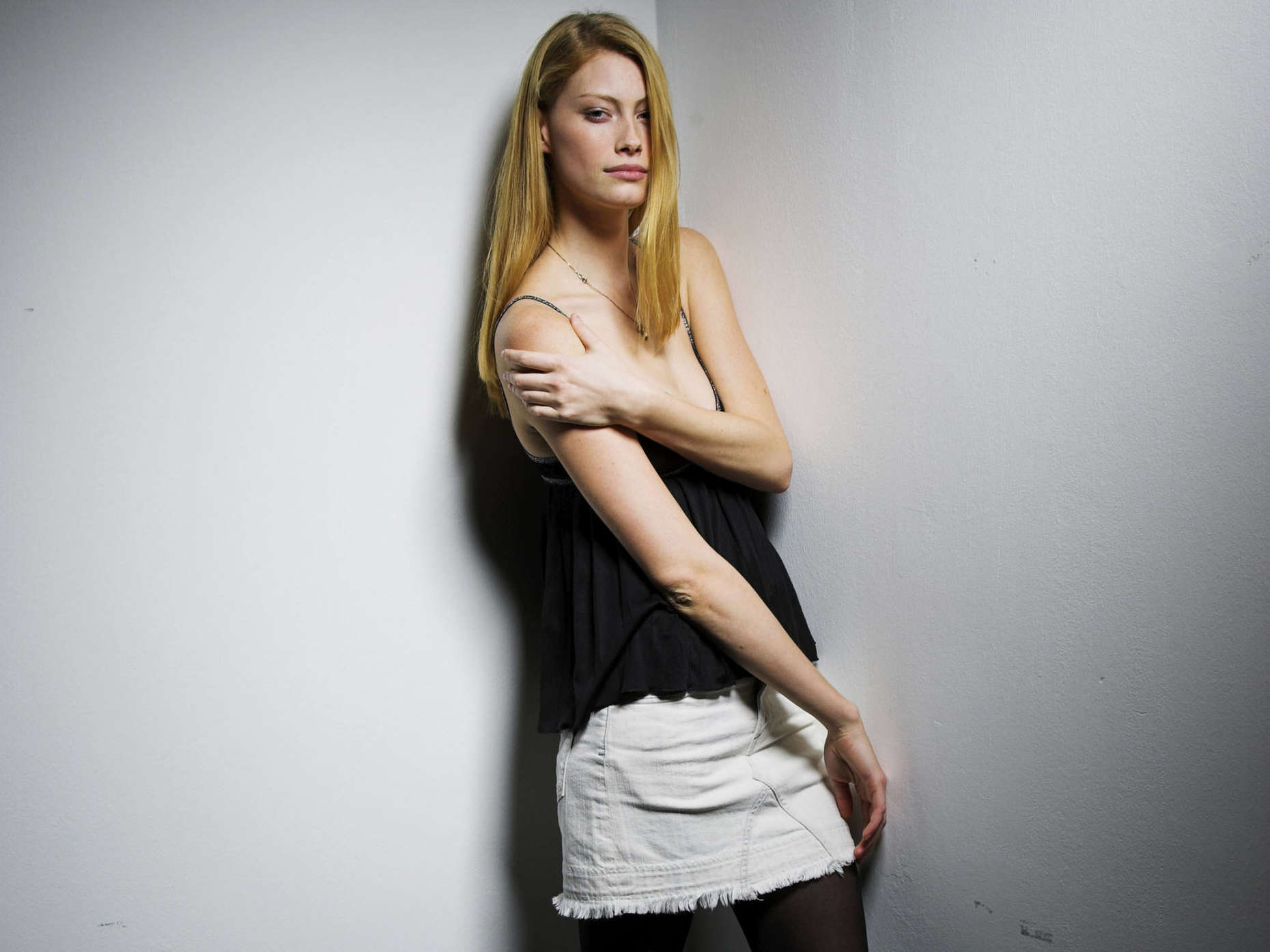 Alyssa-Sutherland-Day-On-Fire-Portrait-Session-1