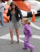 Ariel+Winter+Farmers+Market+Candids+Los Angeles+1