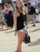 Ashley-Benson-Leggy-Festival-Bandeau-at-BottleRock-Napa-3
