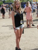 Ashley-Benson-Leggy-Festival-Bandeau-at-BottleRock-Napa-6