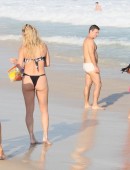 Danielle-Winits-in-Bikini-1