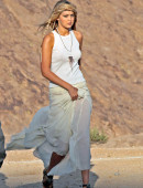 Gigi-Hadid-Photoshoot-at-Vasquez-Rocks-Park-in-Los-Angeles-24
