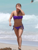 Hayden-Panettiere-in-Bikini-at-Beach-in-Miami-11