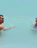Hayden-Panettiere-in-Bikini-at-Beach-in-Miami-14