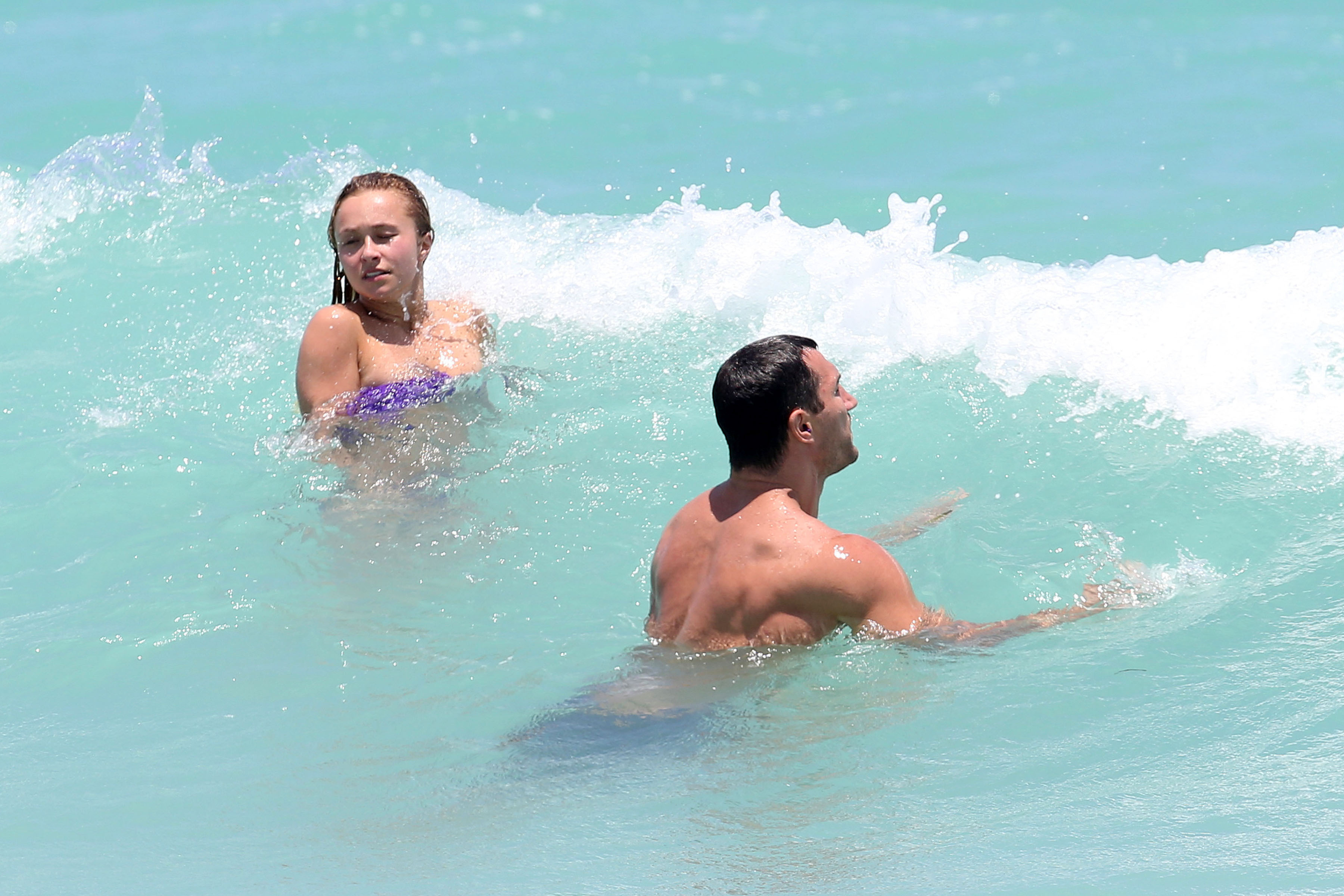 Hayden-Panettiere-in-Bikini-at-Beach-in-Miami-15