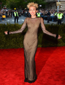 Miley-Cyrus-2013-Met-Gala-in-NYC-12