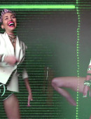 Miley_Cyrus_V-Magazine_Photoshoot 2