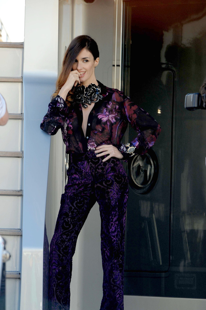 Paz-Vega-on-Roberto-Cavallis-yacht-in-Cannes-5