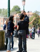 Salma-Hayek-Booty-in-Jeans-Venice