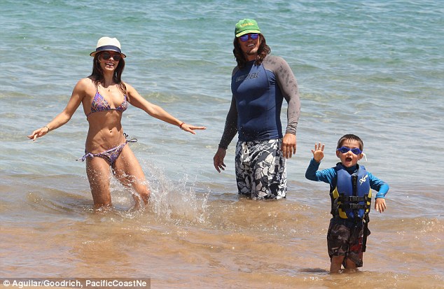 Sarah-Shahi-in-Bikini-at-Beach-in-Hawaii-13