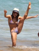 Sarah-Shahi-in-Bikini-at-Beach-in-Hawaii-3