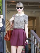 Taylor+Swift+Shopping+Friends+Beverly+Hills+1
